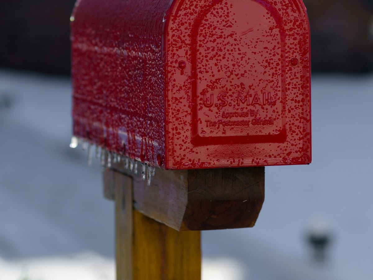 Canada bulk wholesale usps overnight mailbox postage 2026