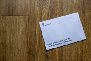 Canada Sending a Letter Using Discounted Stamps Bought in Bulk 2026
